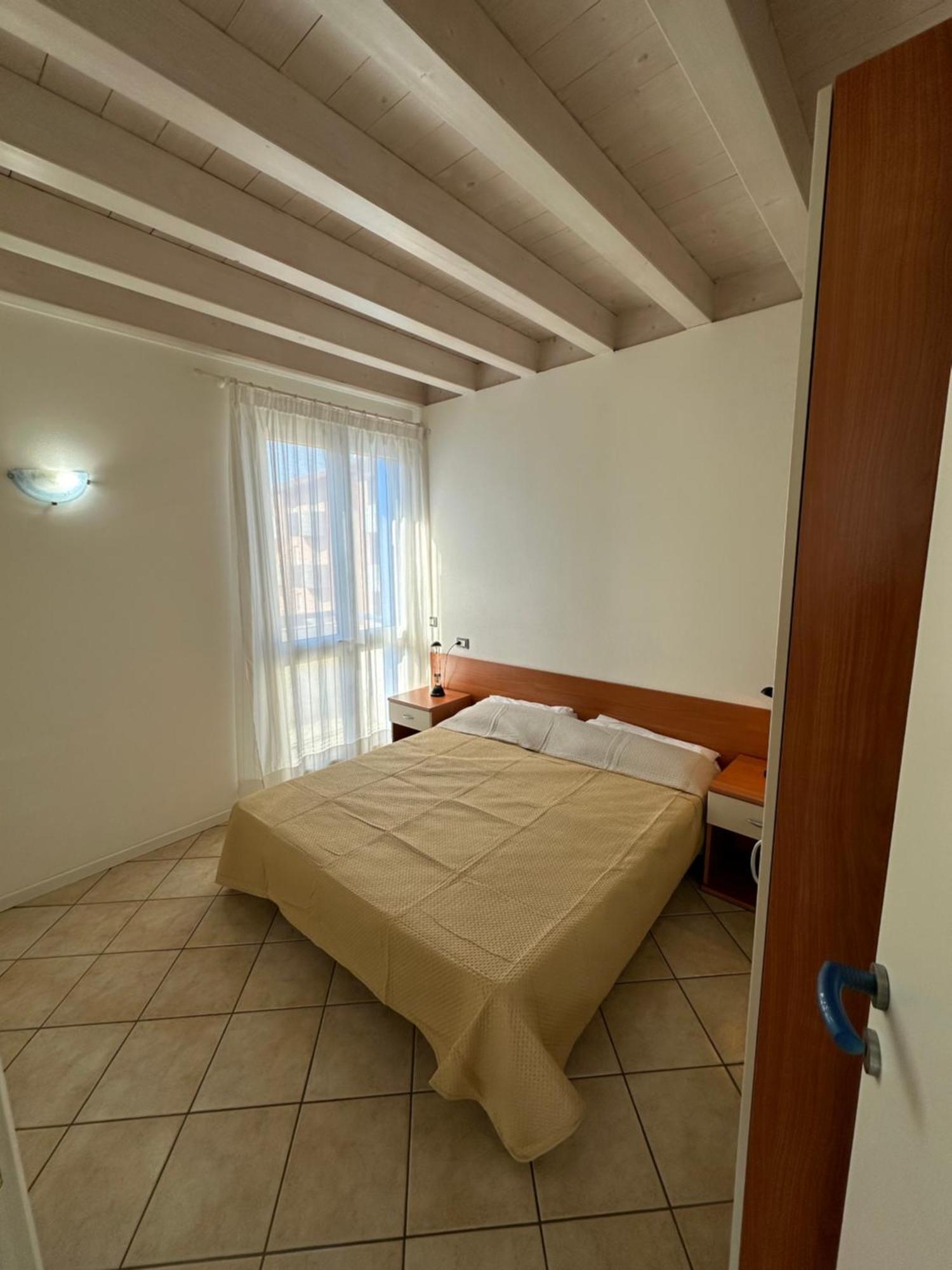 Residence Stefania Attici Su 2 Livelli - Agenzia Cocal Caorle Exteriör bild