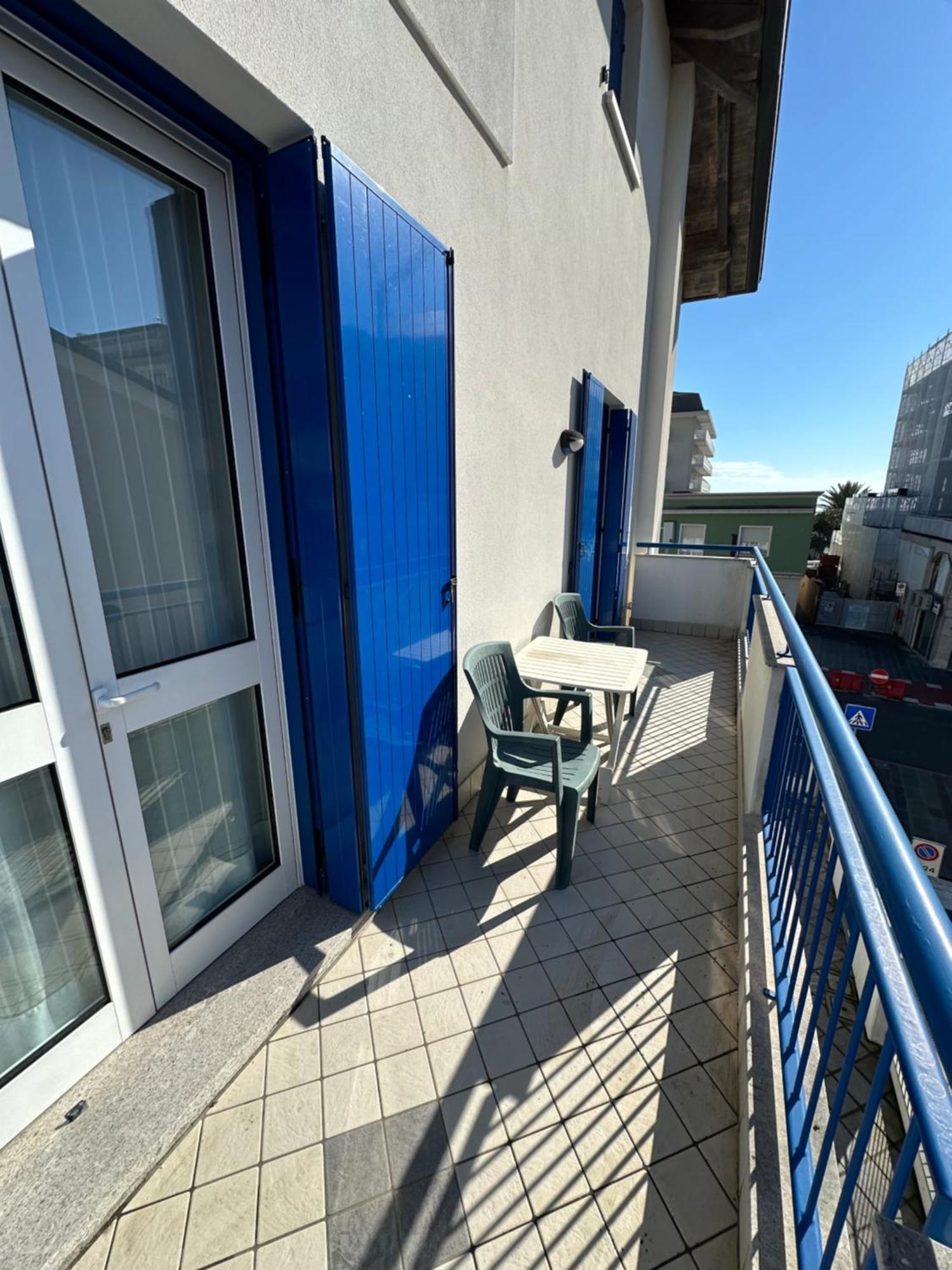 Residence Stefania Attici Su 2 Livelli - Agenzia Cocal Caorle Exteriör bild